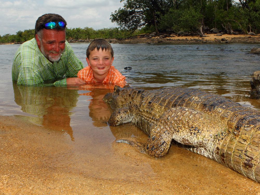 Cayman fishing on Rio Xingu